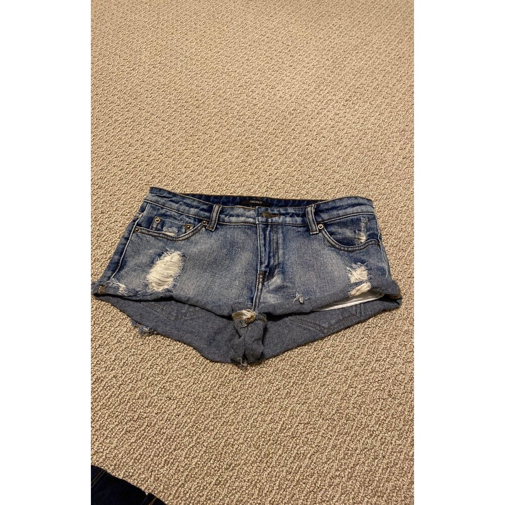 Forever 21 short shorts